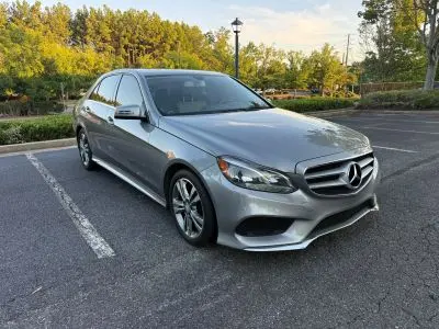 2015 Mercedes-Benz E-Class undefined photo 3