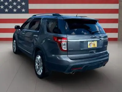 2014 Ford Explorer XLT photo 5