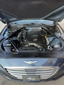 2015 Hyundai Genesis 3.8 AWD photo 4