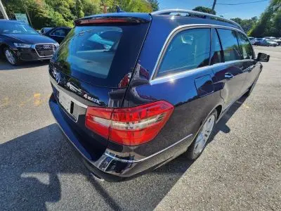 2011 Mercedes-Benz E-Class E350 4MATIC photo 5