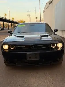 2017 Dodge Challenger SXT photo 3