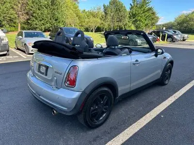 2005 MINI Cooper Base photo 4
