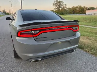 2019 Dodge Charger SXT photo 4