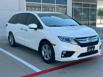 2019 Honda Odyssey EX-L Navigation RES photo 3