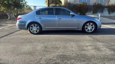 2010 Hyundai Genesis 4.6 photo 3