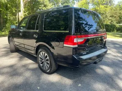 2016 Lincoln Navigator Select 2WD photo 5