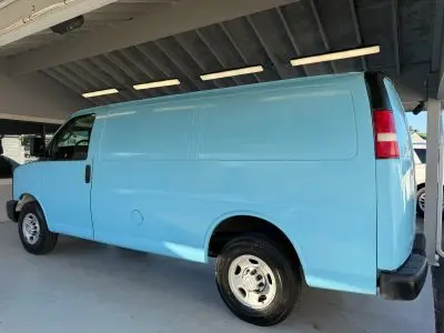2016 Chevrolet Express Work Van HD 2500 photo 4