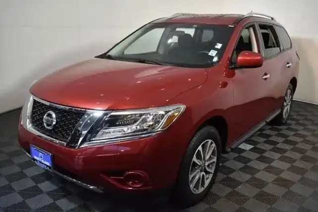 2013 Nissan Pathfinder S 4WD's photo