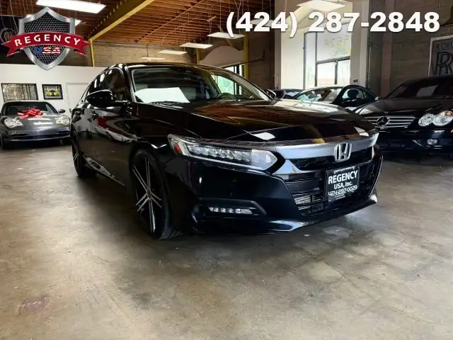 2018 Honda Accord 1.5T Touring Auto's photo