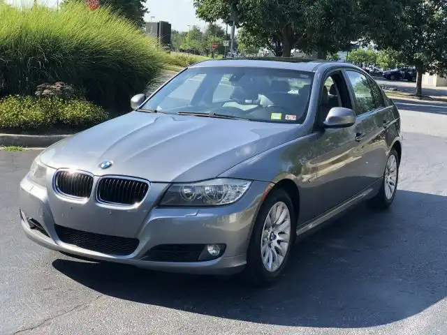 2009 BMW 3 Series 328i Sedan's photo