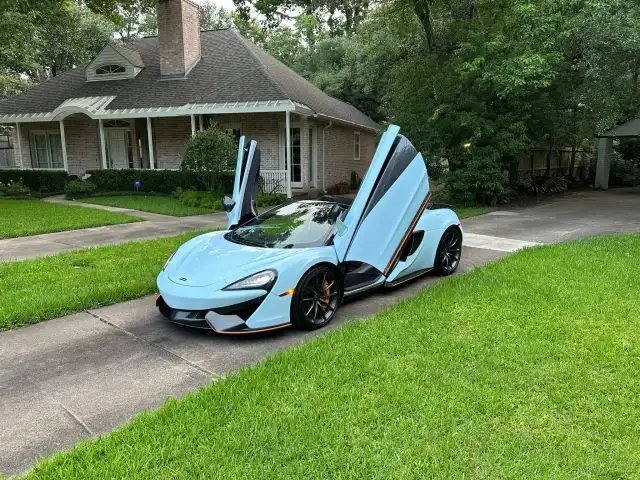 2020 McLaren 570S Spider's photo