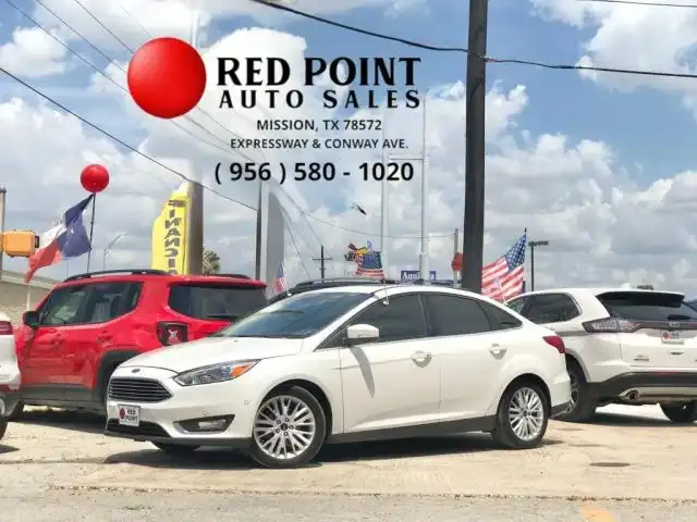 2018 Ford Focus Sedan Titanium's photo
