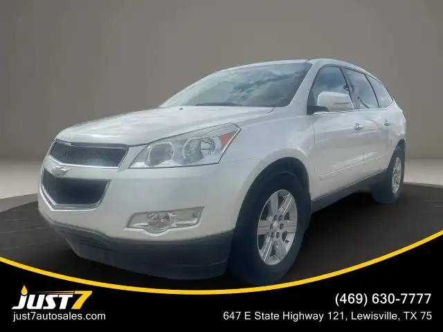2011 Chevrolet Traverse 2LT FWD's photo
