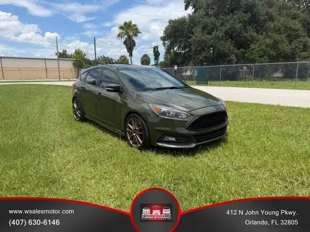 2016 Ford Focus 5 Door Hatch ST's photo