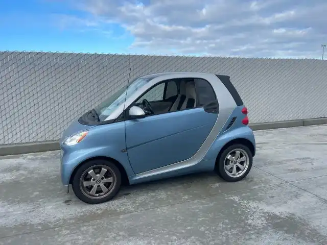 2012 smart fortwo passion's photo