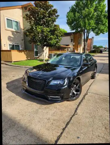 2021 Chrysler 300 Touring L's photo