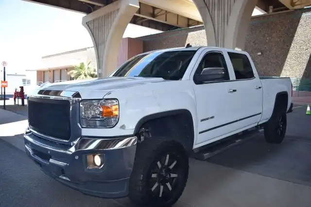 2015 GMC Sierra 2WD Crew Cab Short Box SLT's photo