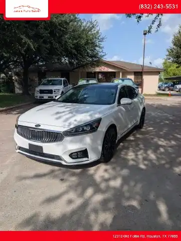 2017 Kia Cadenza Limited's photo