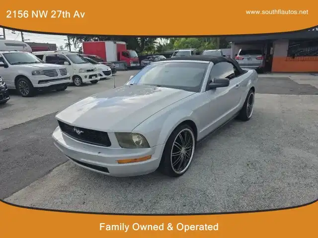 2007 Ford Mustang V6 Deluxe's photo
