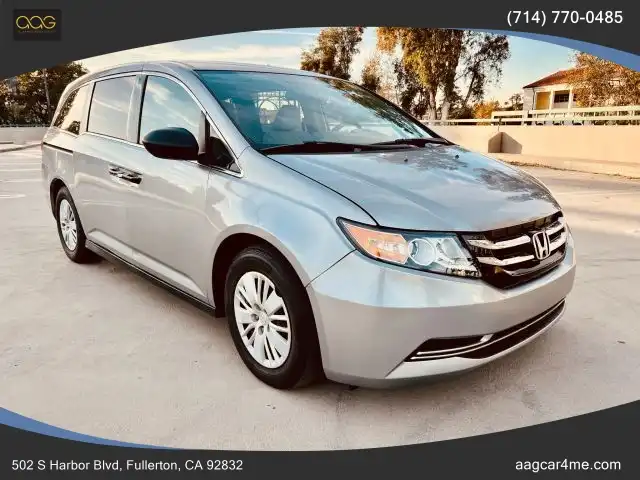 2016 Honda Odyssey LX's photo