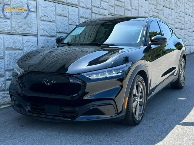 2022 Ford Mustang-Mach-e Select's photo
