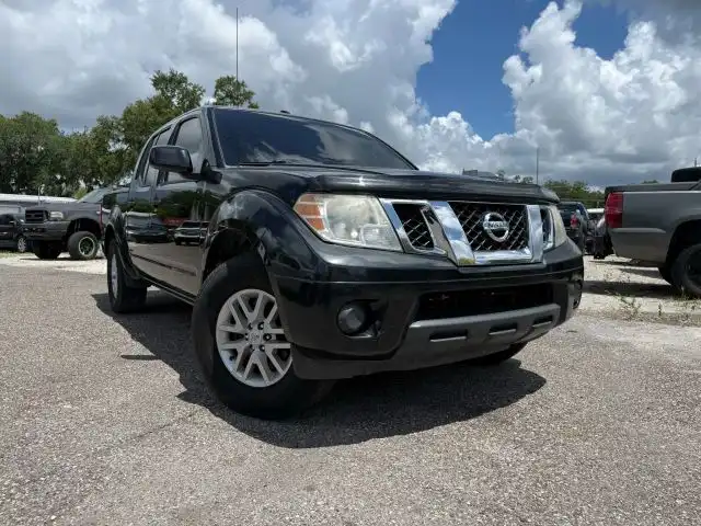 2017 Nissan Frontier 4.0 SV Crew Cab 2WD Auto SWB's photo