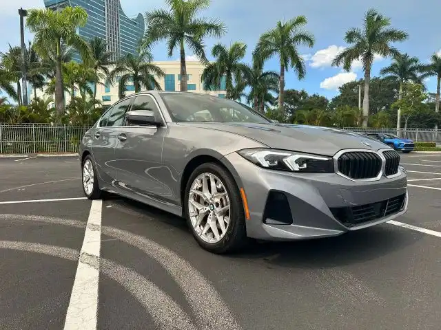 2025 BMW 3 Series 330i Sedan's photo