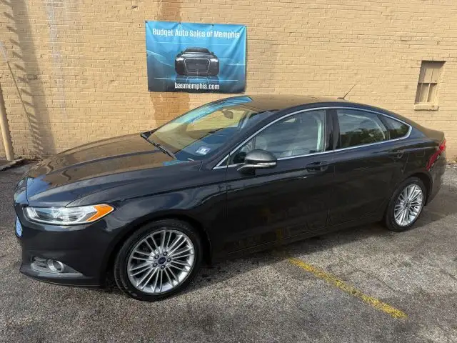 2015 Ford Fusion SE FWD's photo