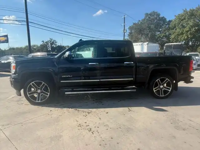 2014 GMC Sierra 4WD Crew Cab Short Box's photo