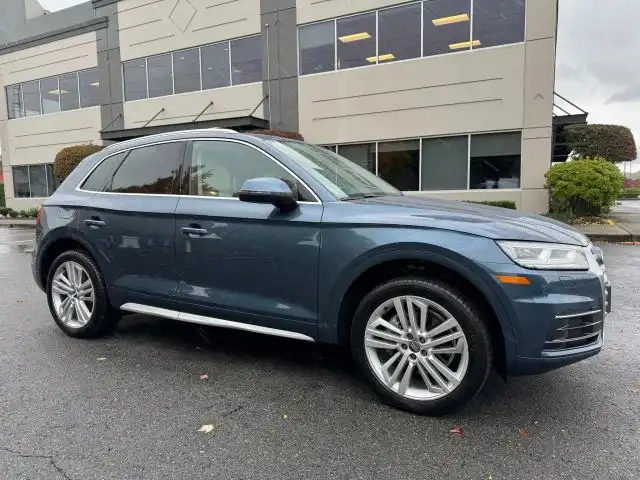 2018 Audi Q5 2.0T quattro S tronic Premium Plus's photo