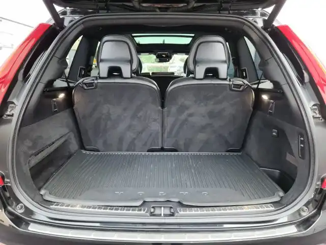 2016 Volvo XC90 T6 AWD Inscription's photo