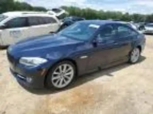 2012 BMW 5 Series 535i Sedan's photo