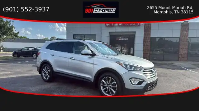 2017 Hyundai Santa Fe SE FWD's photo
