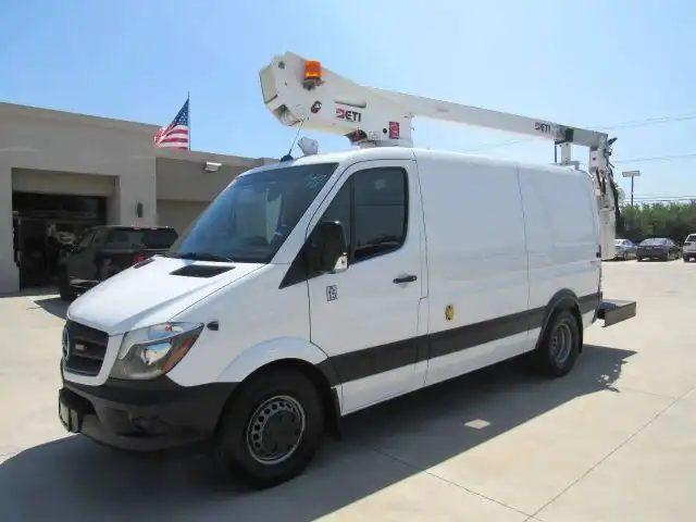 2017 Mercedes-Benz Sprinter 3500 144 WB High Roof's photo