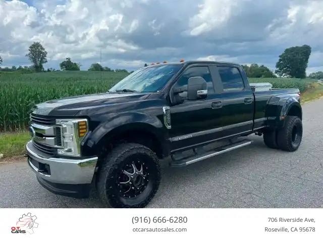 2019 Ford F-350 XL 4x4 Crew Cab 8' Box DRW's photo