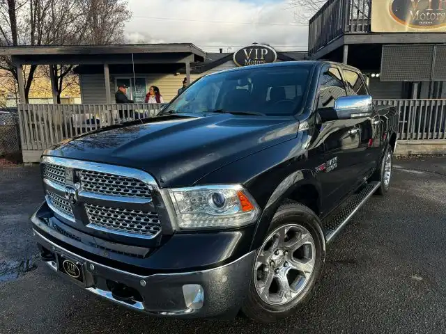 2018 RAM 1500 Laramie 4x4 Crew Cab 5'7's photo