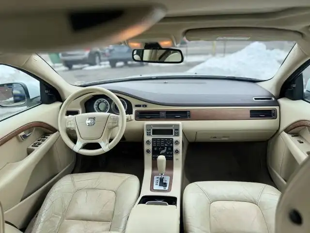 2010 Volvo XC70 3.2 AWD A's photo