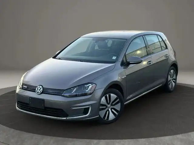 2016 Volkswagen e-Golf e-Golf SEL Premium's photo
