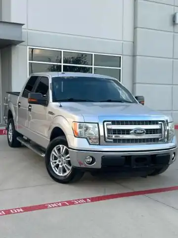 2013 Ford F-150 XLT SuperCrew 145 in's photo