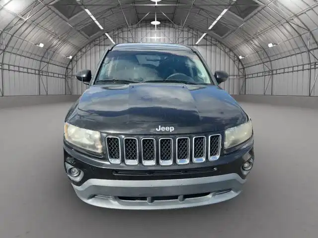 2016 Jeep Compass Sport's photo