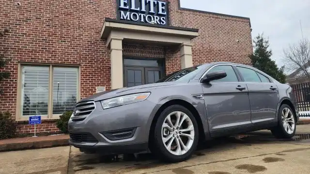 2013 Ford Taurus SEL FWD's photo