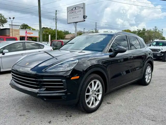 2019 Porsche Cayenne S's photo