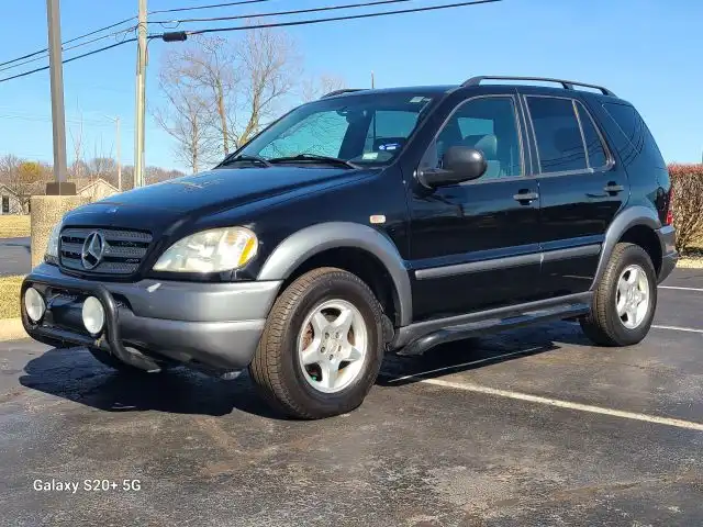 1998 Mercedes-Benz M-Class ML320's photo