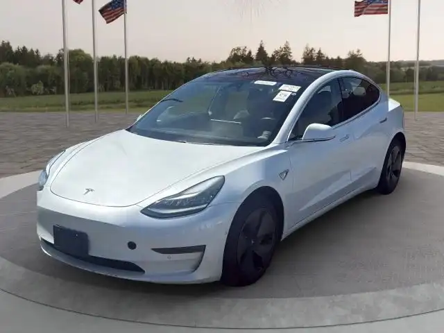 2018 Tesla Model 3 Long Range's photo