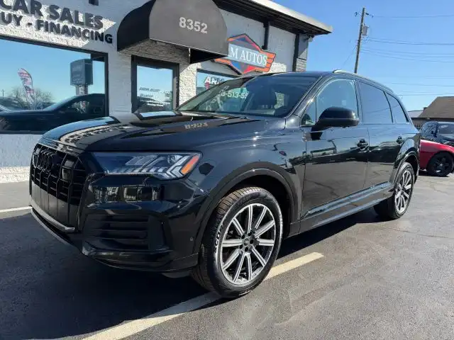 2024 Audi Q7 45 Premium Plus quattro Tiptronic's photo
