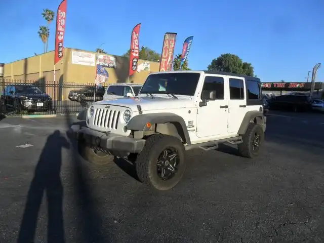 2018 Jeep Wrangler Sport S's photo