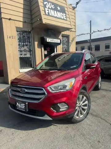 2017 Ford Escape Titanium 4WD's photo