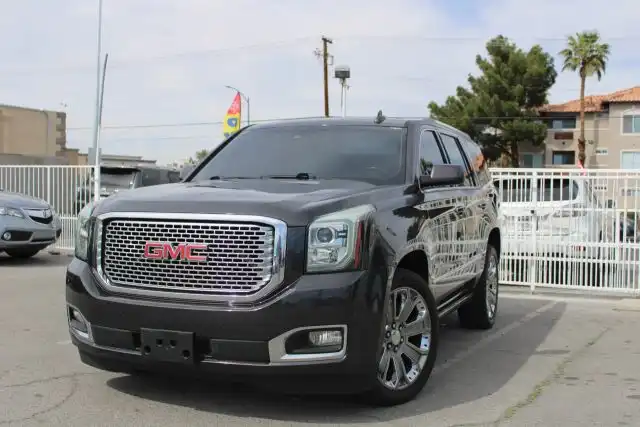 2015 GMC Yukon 4WD Denali's photo