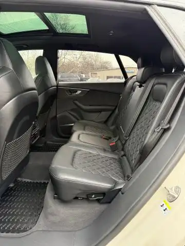 2023 Audi SQ8 Premium Plus's photo