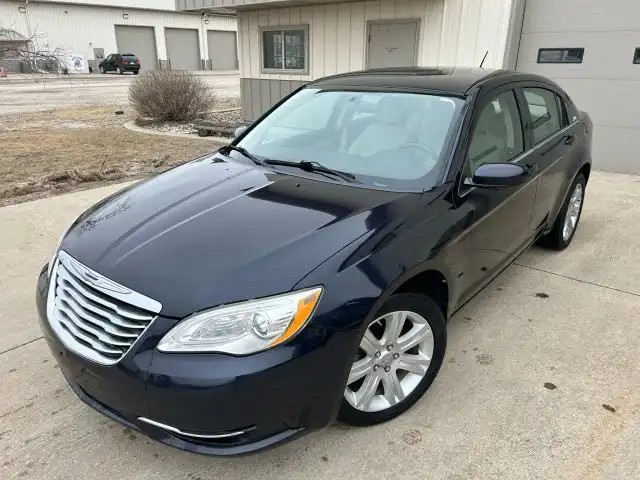 2012 Chrysler 200 Touring's photo